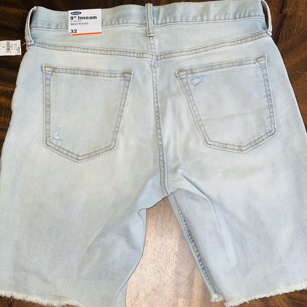 Men’s jean shorts - Picture 2 of 2